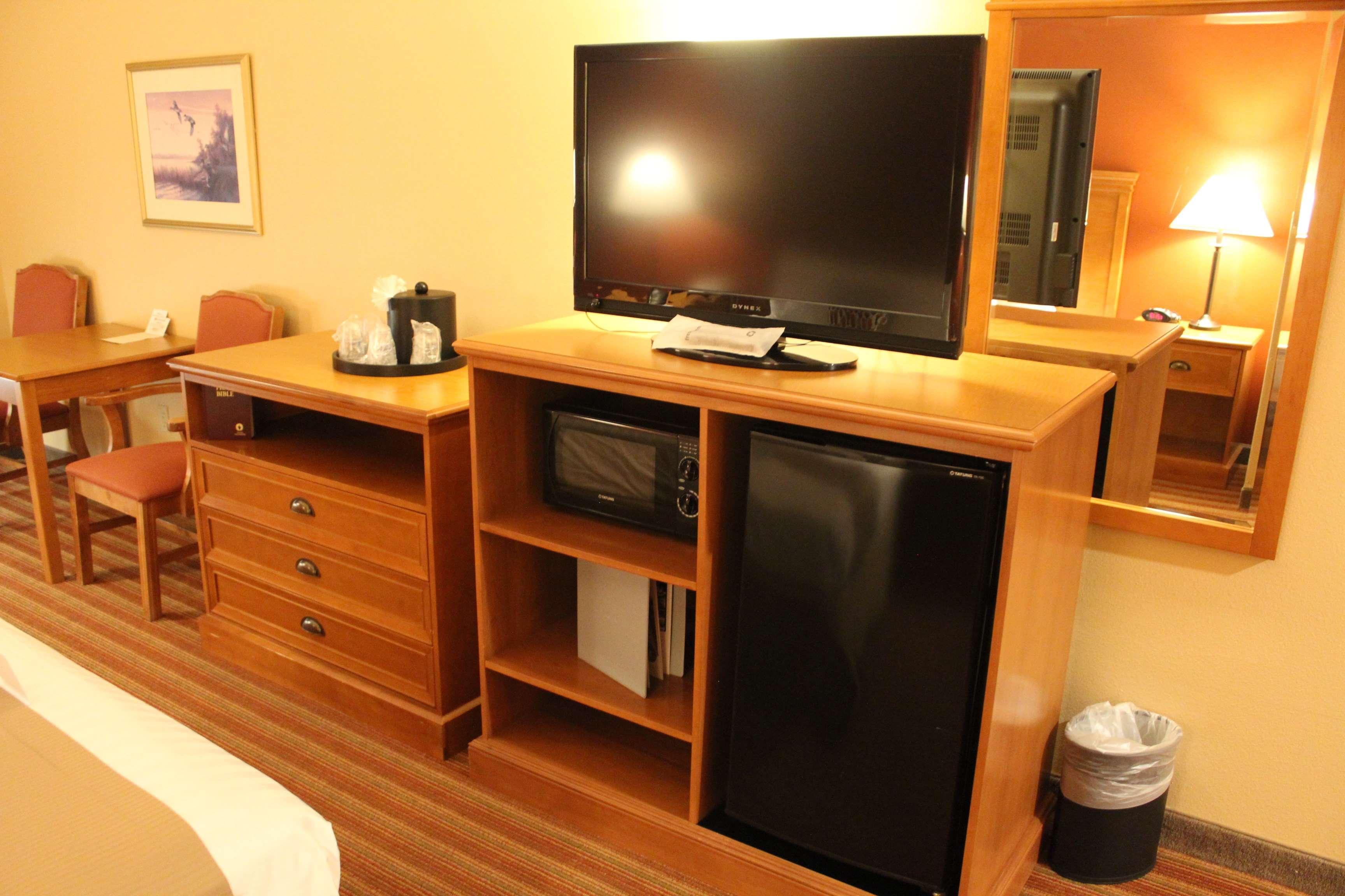Best Western Plus The Inn At Horse Heaven Prosser Exterior photo