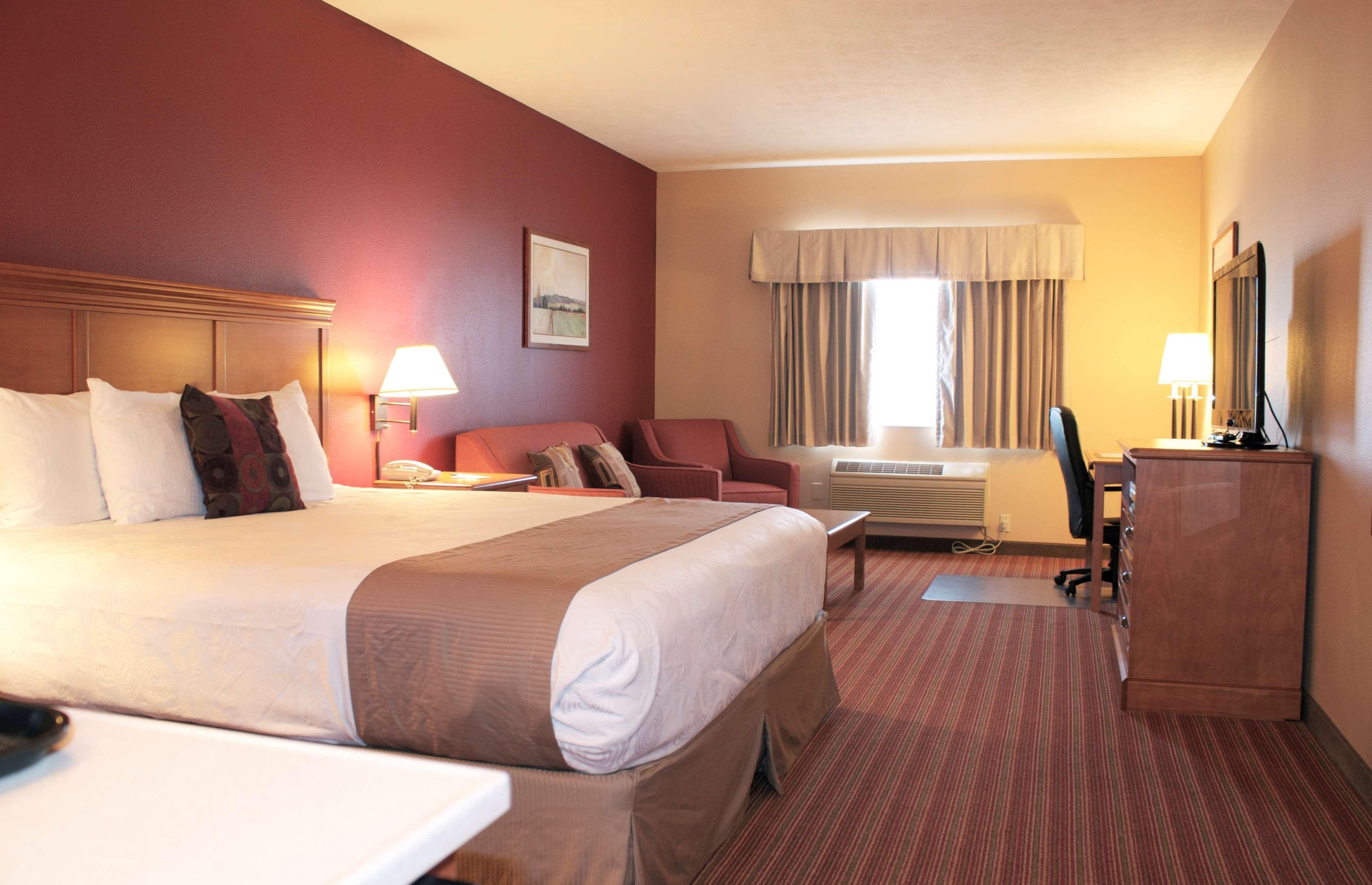 Best Western Plus The Inn At Horse Heaven Prosser Exterior photo