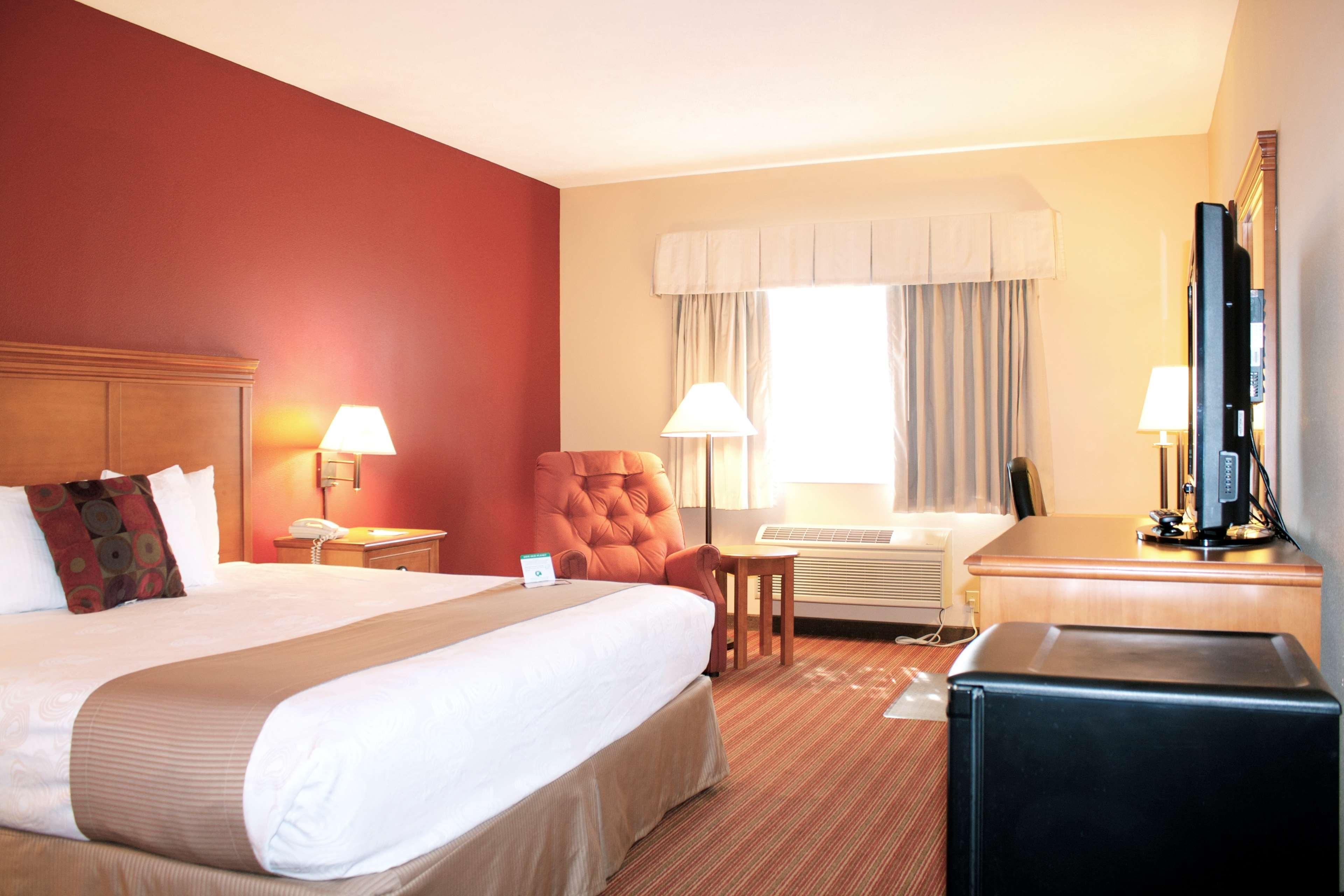 Best Western Plus The Inn At Horse Heaven Prosser Exterior photo