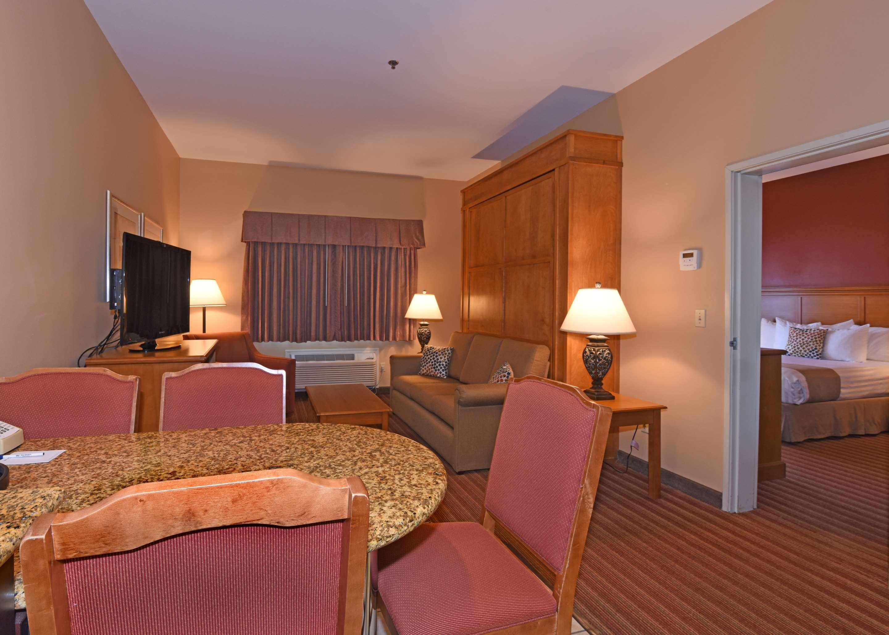 Best Western Plus The Inn At Horse Heaven Prosser Exterior photo