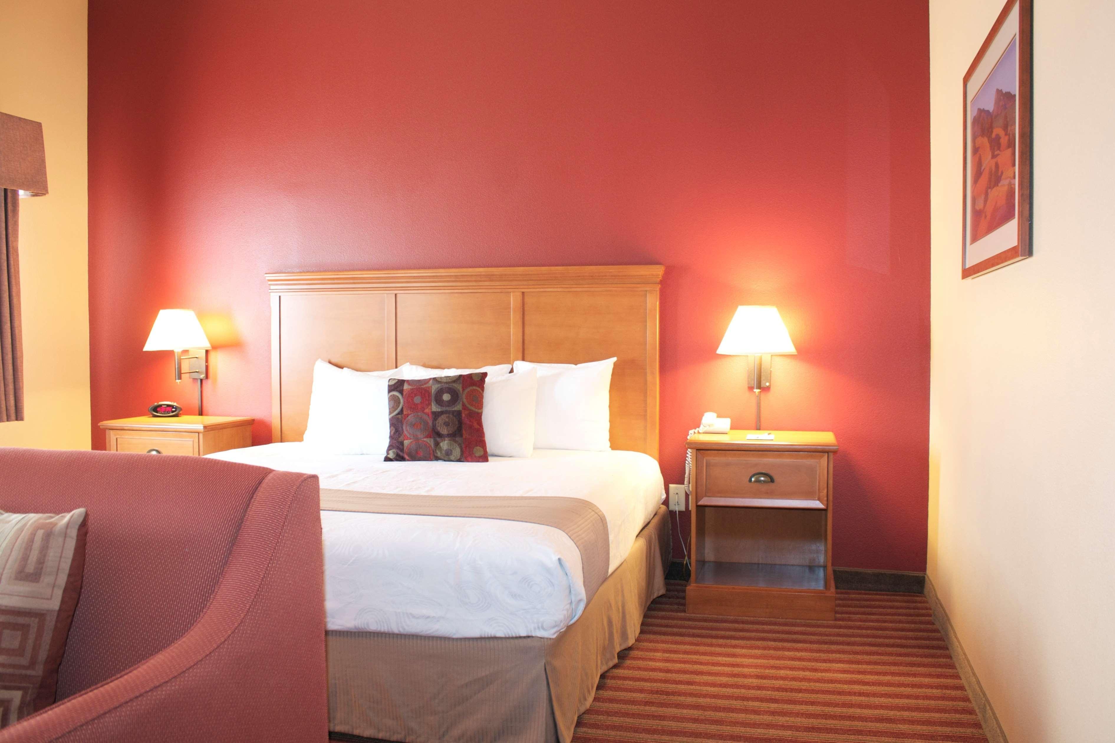 Best Western Plus The Inn At Horse Heaven Prosser Exterior photo