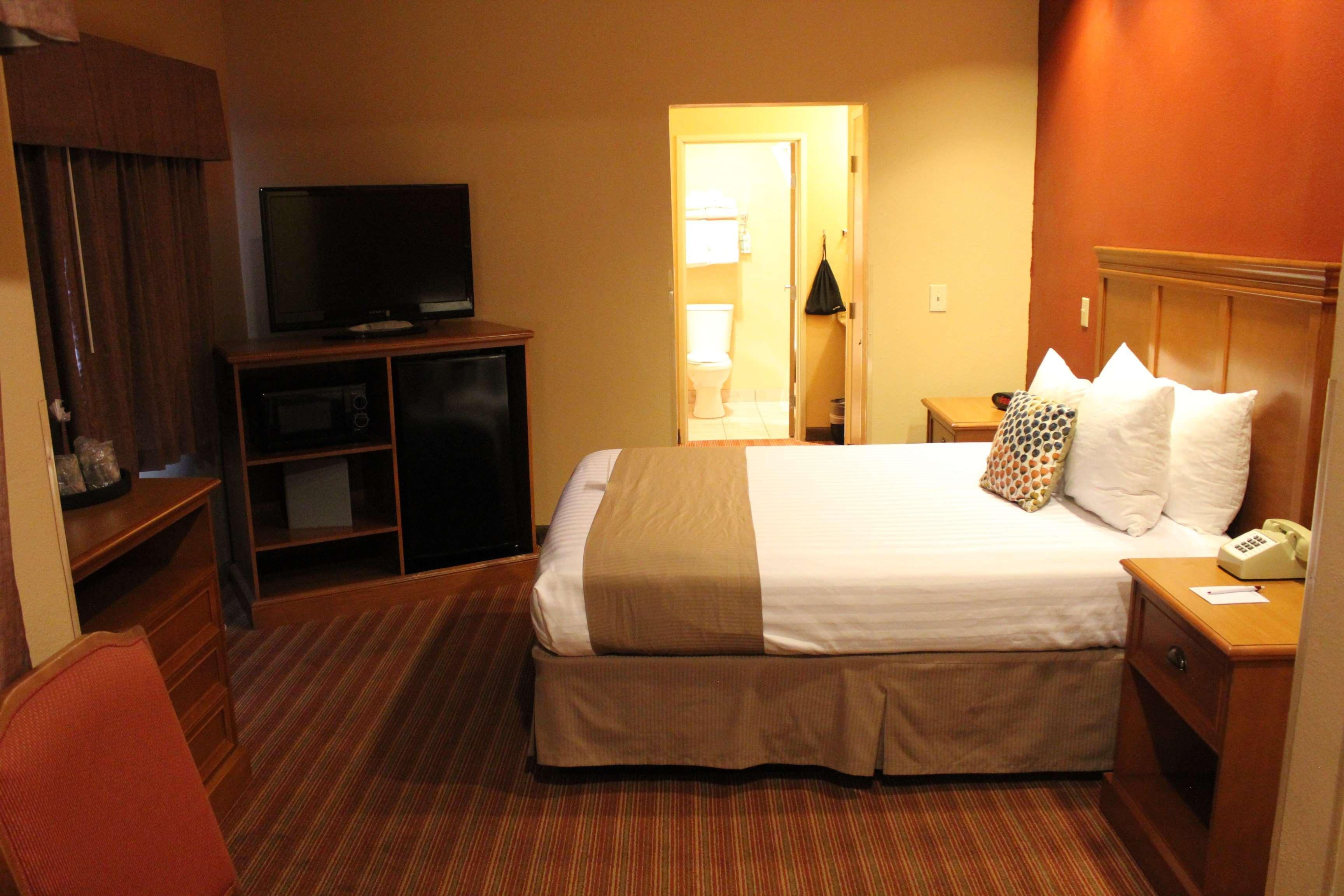 Best Western Plus The Inn At Horse Heaven Prosser Exterior photo