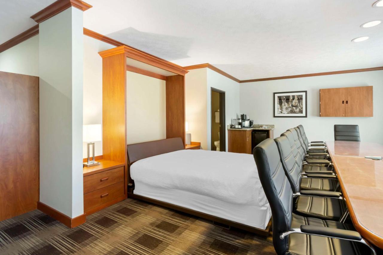 Best Western Plus The Inn At Horse Heaven Prosser Exterior photo