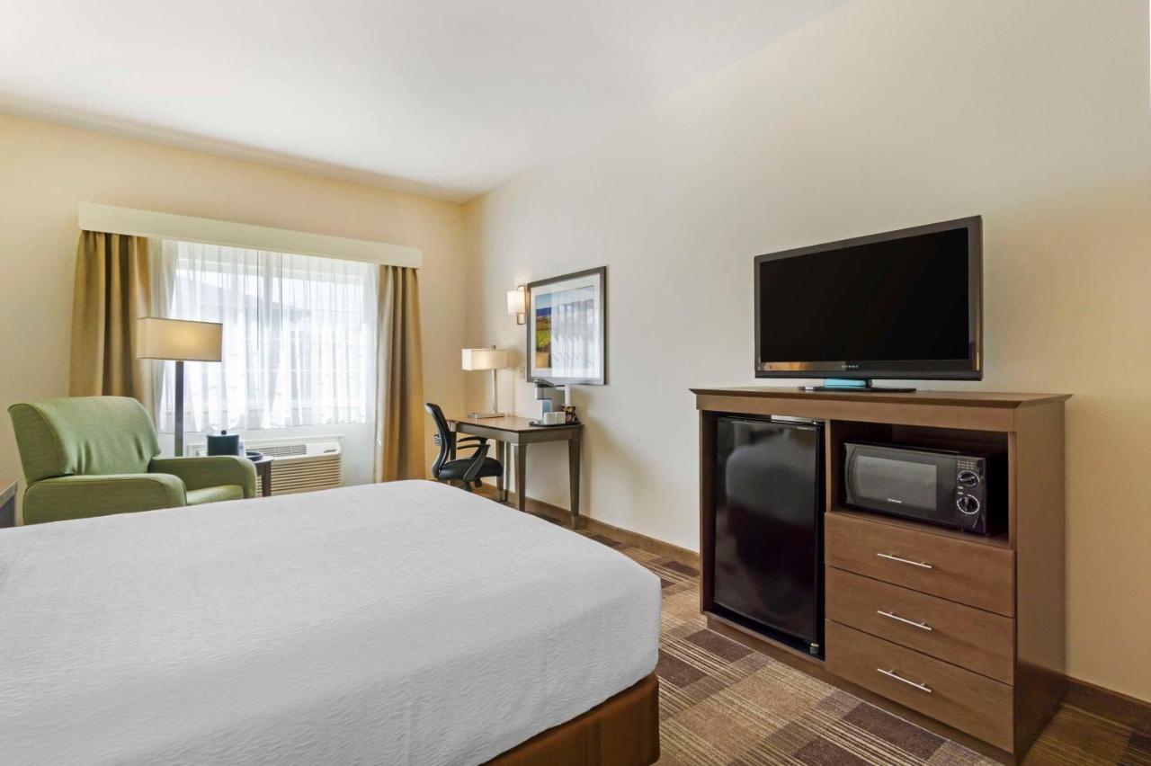 Best Western Plus The Inn At Horse Heaven Prosser Exterior photo