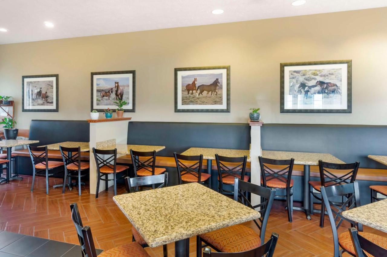 Best Western Plus The Inn At Horse Heaven Prosser Exterior photo